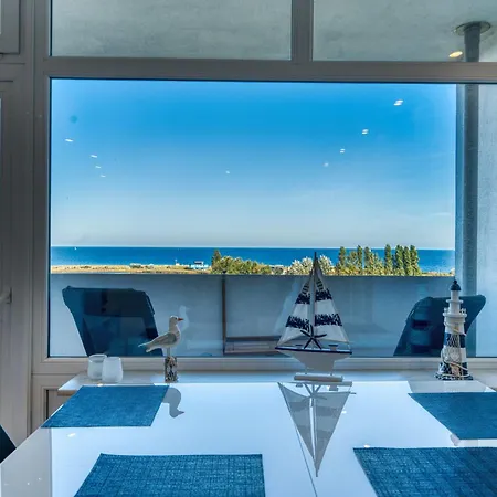 - Haus B, App 0b0702 Διαμέρισμα
